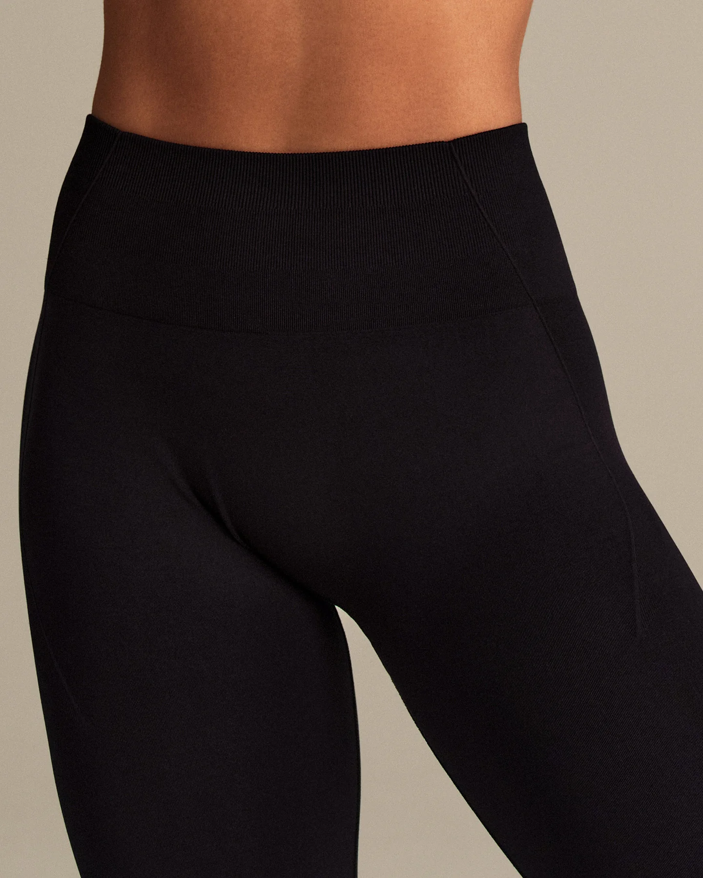 Define 2.0 Seamless Scrunch Leggings | Black - Image 7