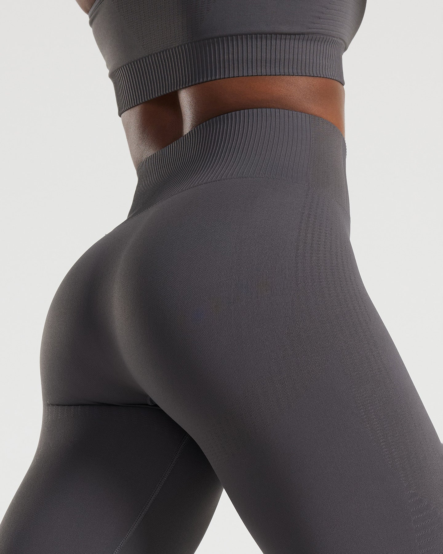 Power Seamless 7/8 Leggings | Graphite - Image 4
